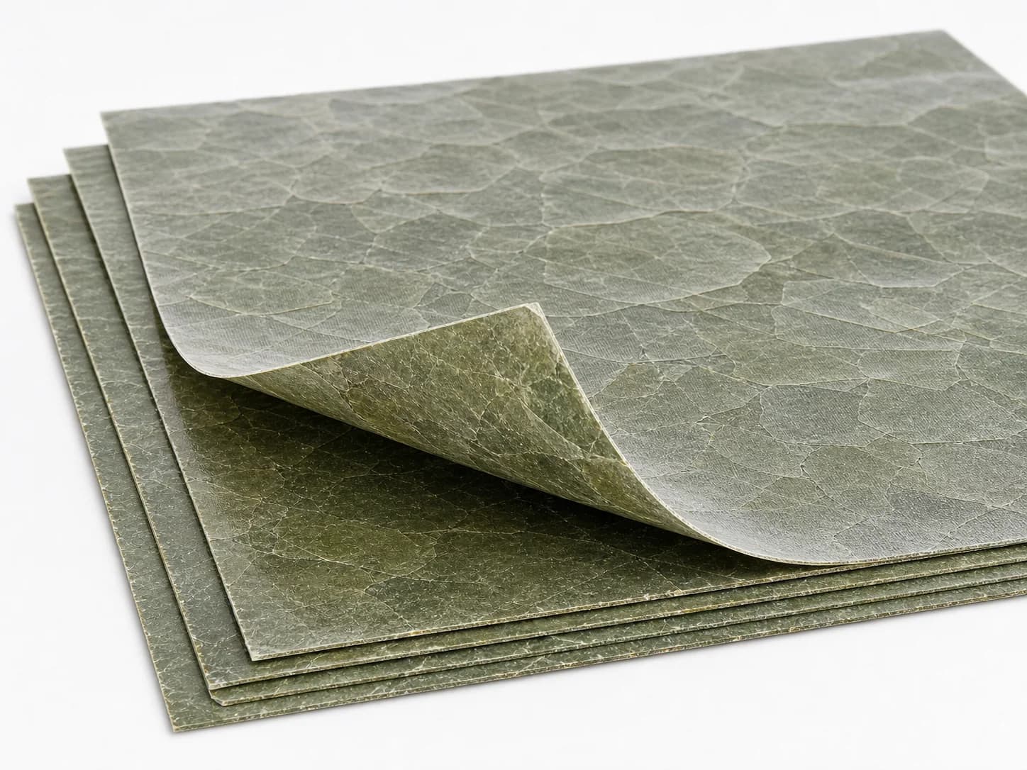 Стекломиканит гибкий ГФС-Т по ГОСТ 8727-78 — стекломиканит с видимыми пластинками слюды и тонкой стеклотканью